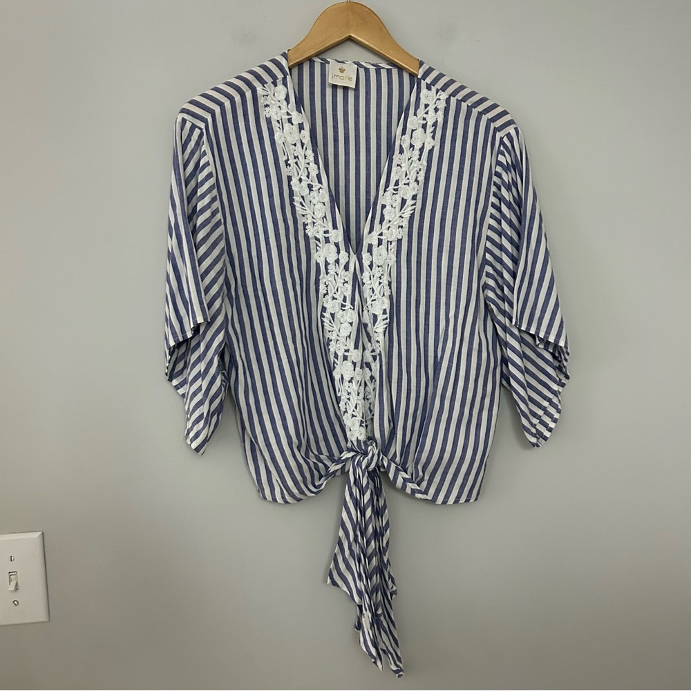 J. Marie Blue and White Striped Lace Detail V-Neck Tie Front Blouse